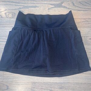 Athleta Salutation Skort | Athletic Skirt | Pockets | Black Medium NWOT